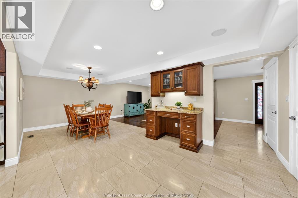 3595 HUNTINGTON - 15