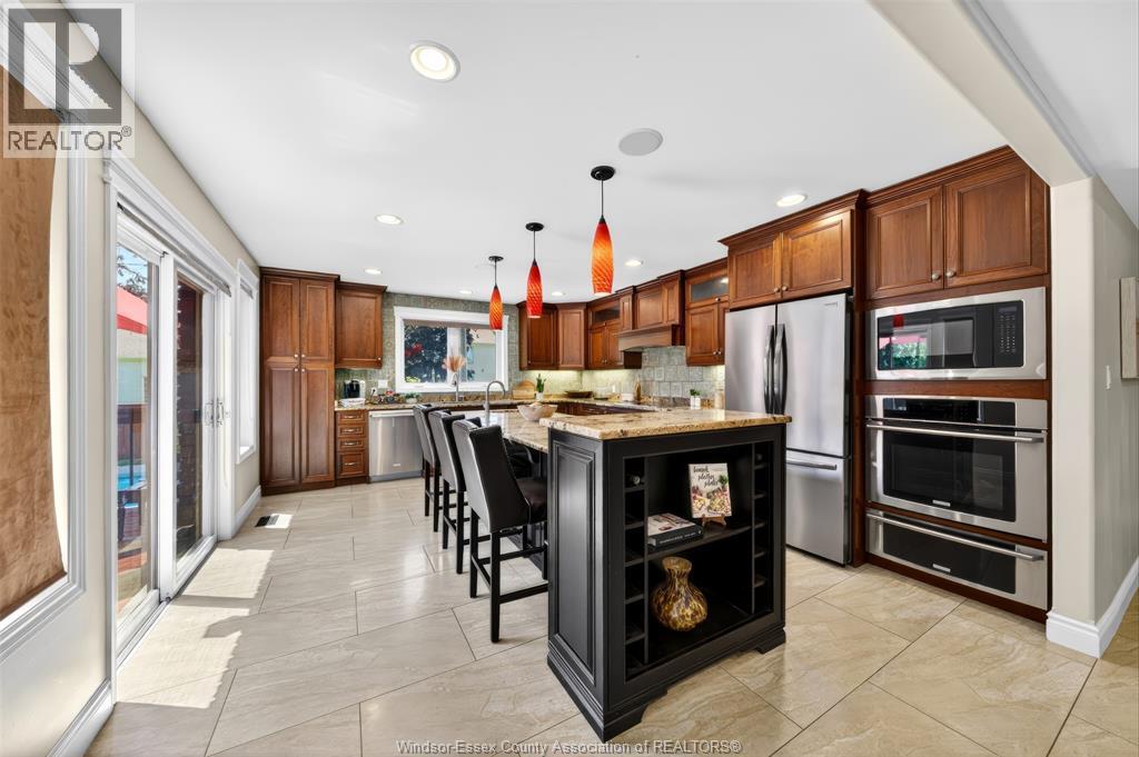 3595 HUNTINGTON - 16