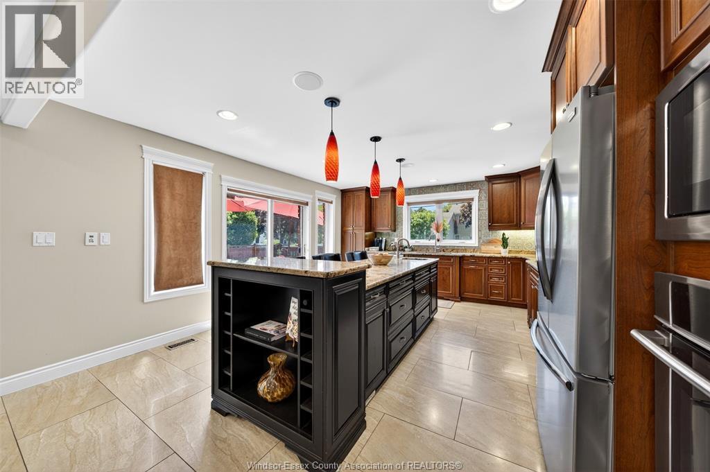 3595 HUNTINGTON - 19