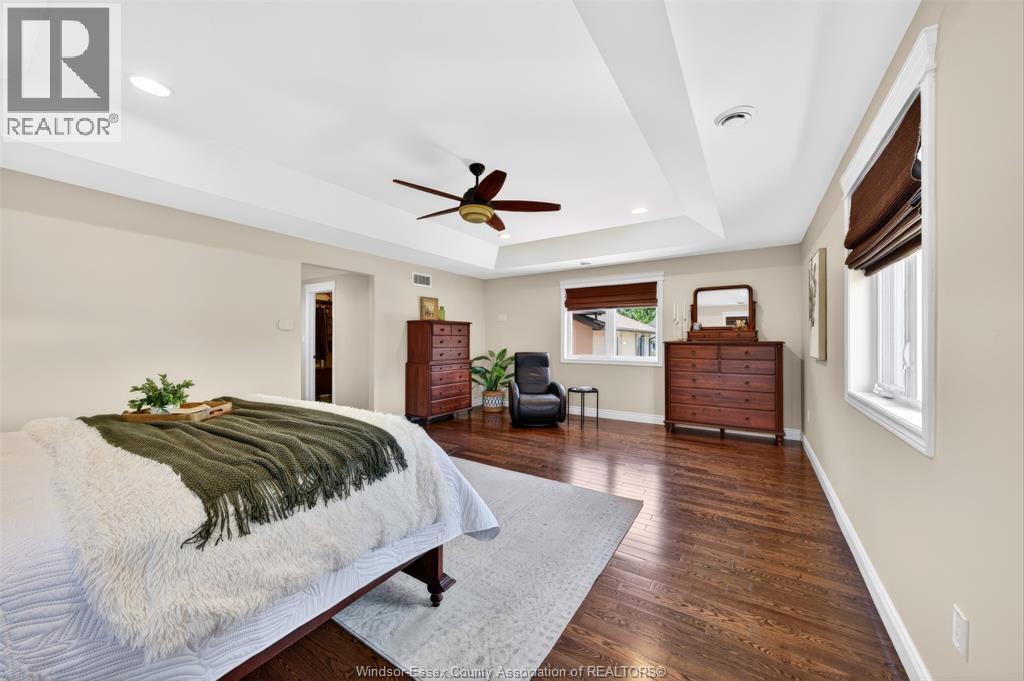 3595 HUNTINGTON - 26