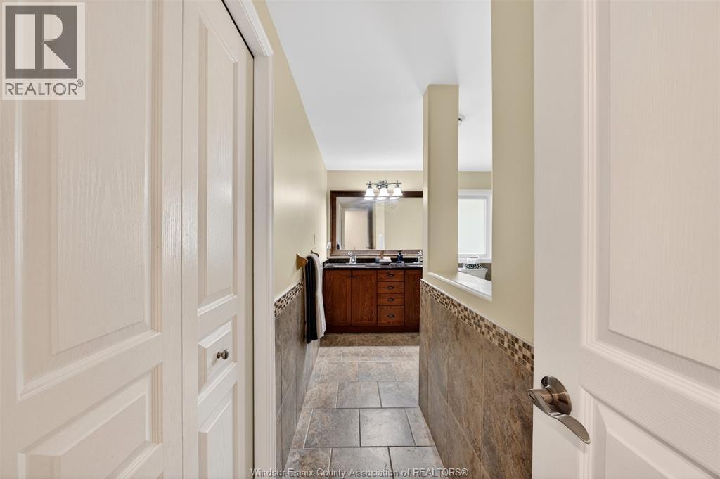 3595 HUNTINGTON - 35