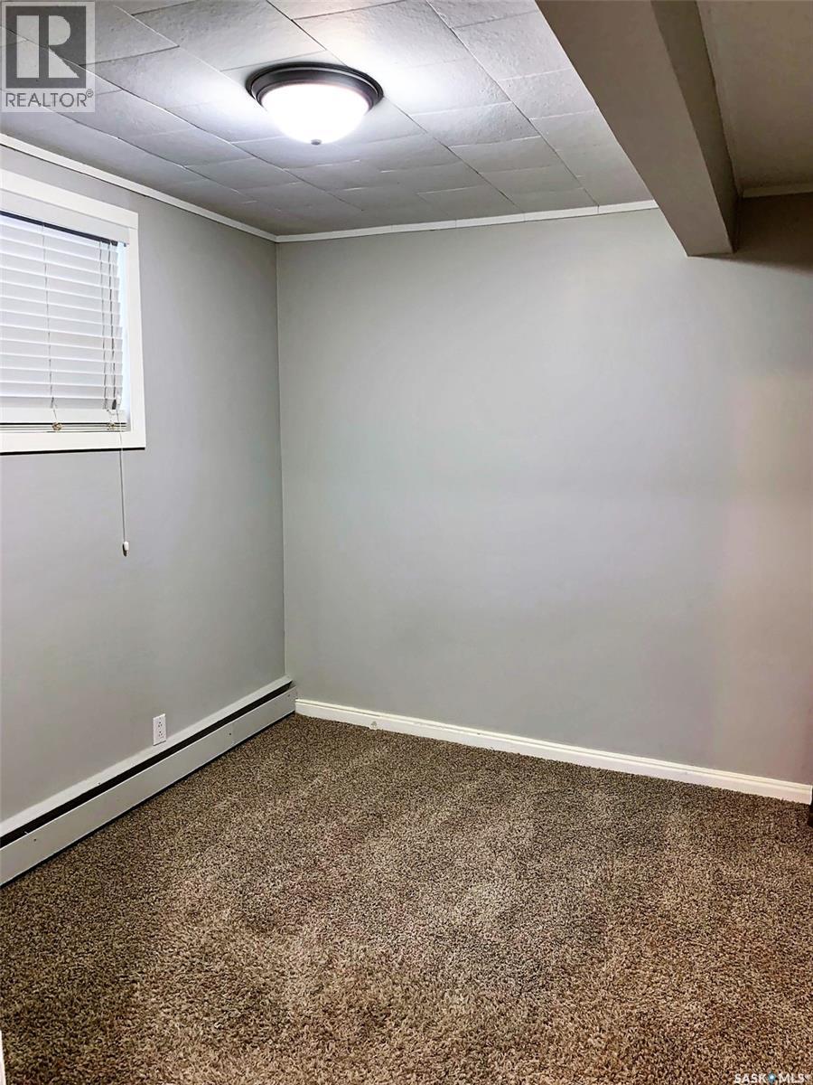 267 7th AVENUE NW - 12