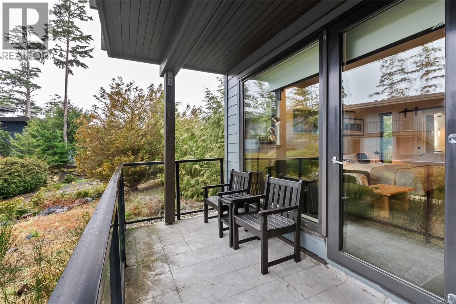 #2202 596 Marine Dr - 19