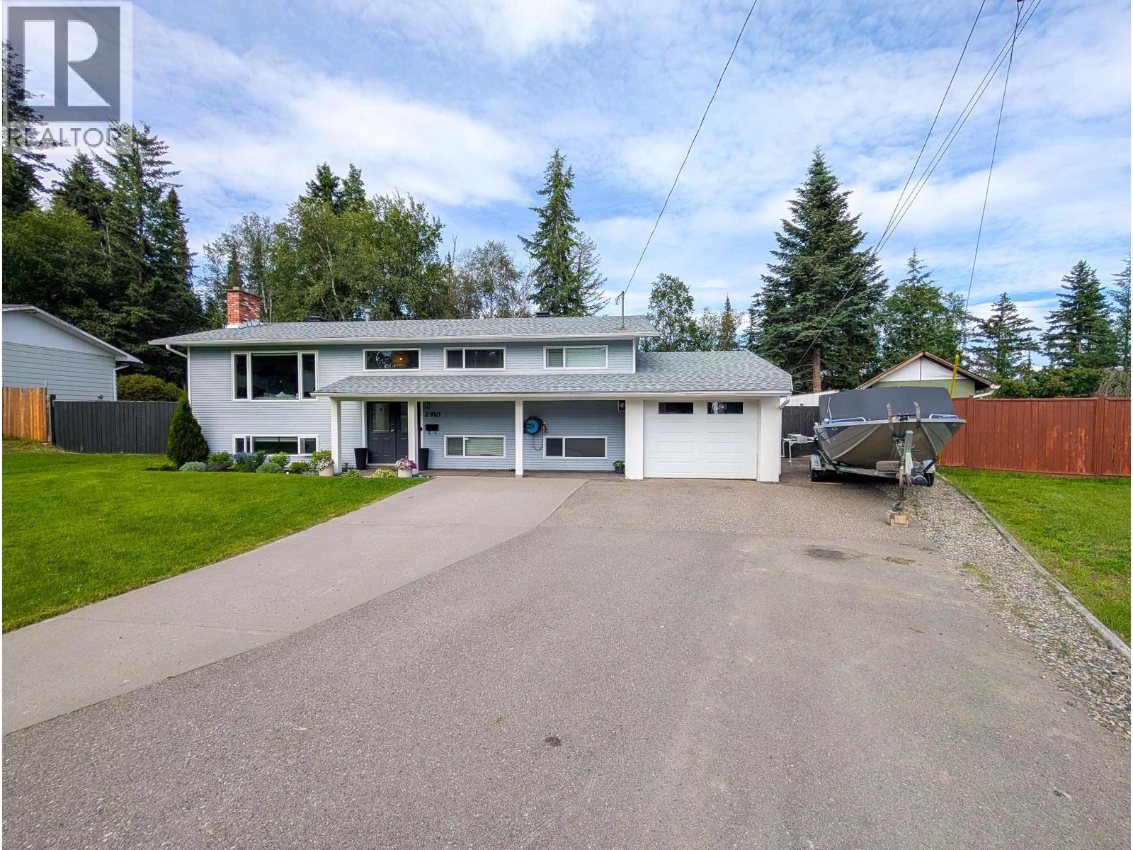 2910 WILDWOOD CRESCENT - 4