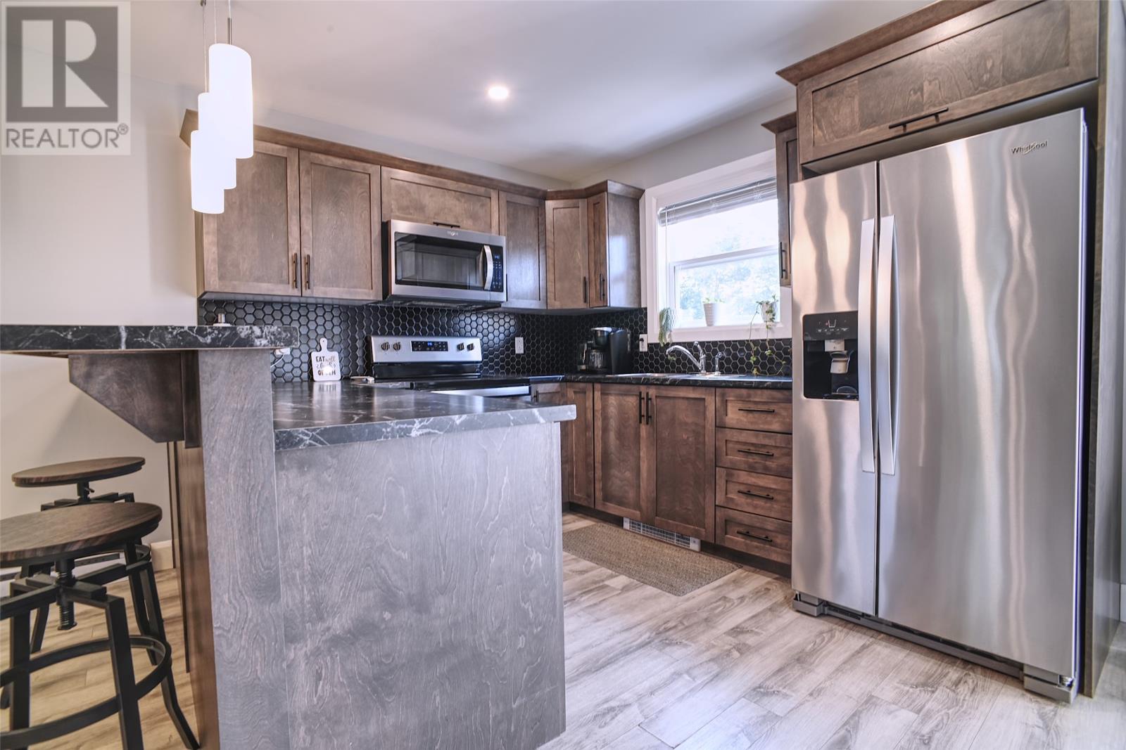 24 Glendale Avenue - 8