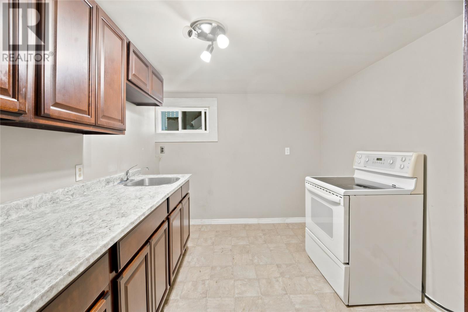 83 Goodridge Street - 12