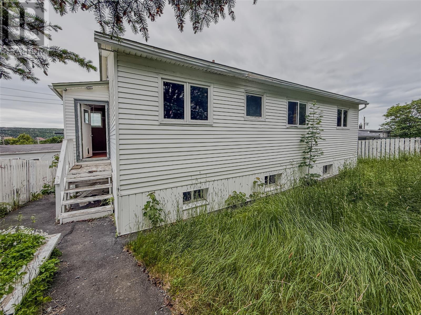 83 Goodridge Street - 17