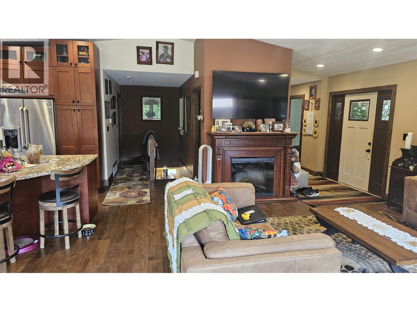 Photo 17 of 37 — 8600 SOLITUDE ROAD · Prince George, BC