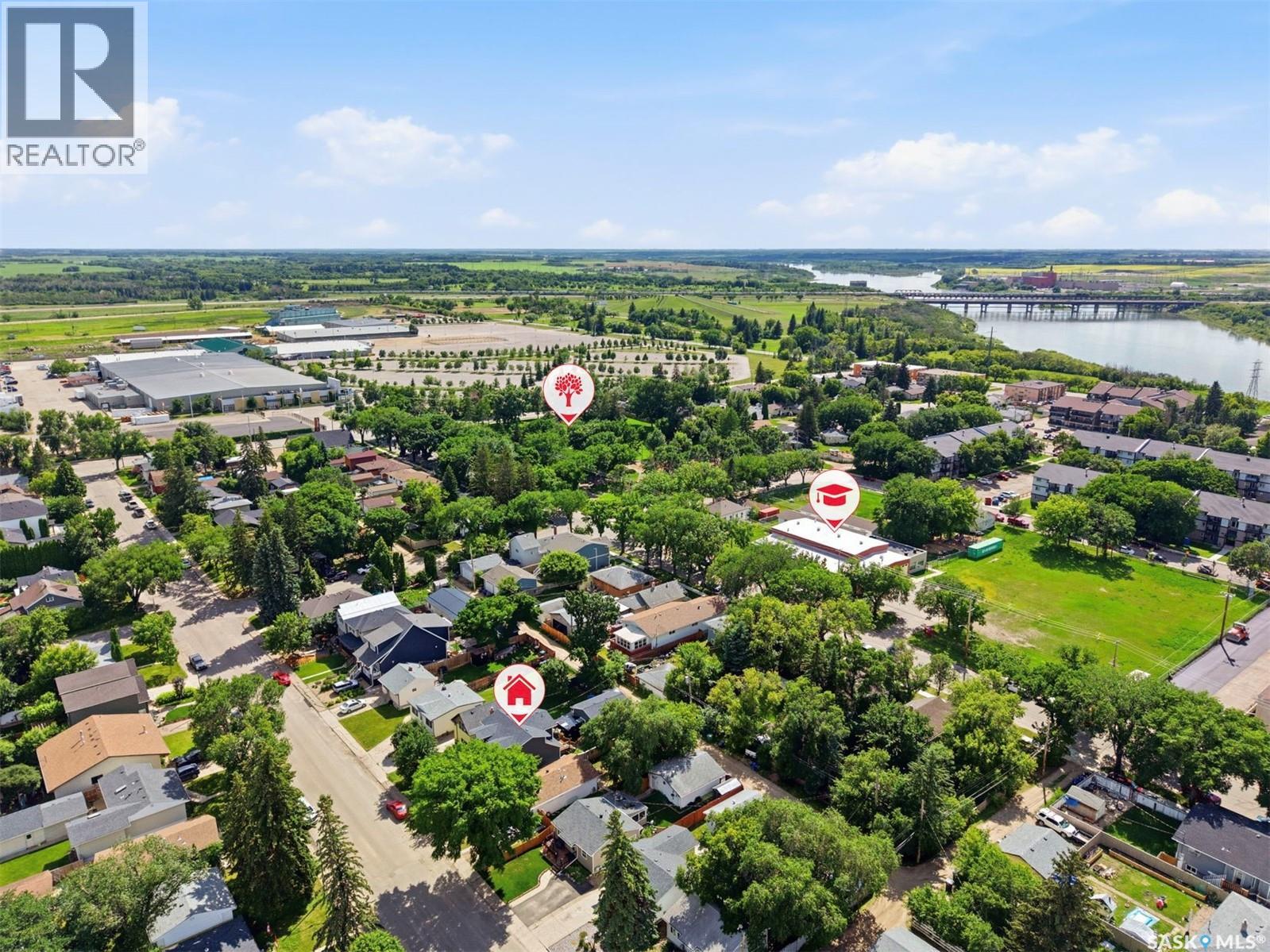 2218 St Andrews AVENUE - 46