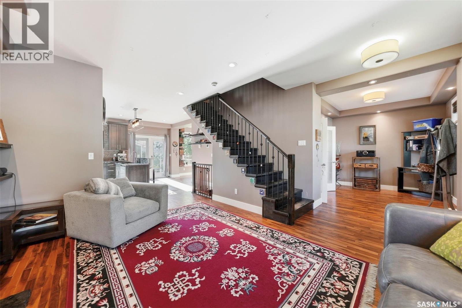 2218 St Andrews AVENUE - 7