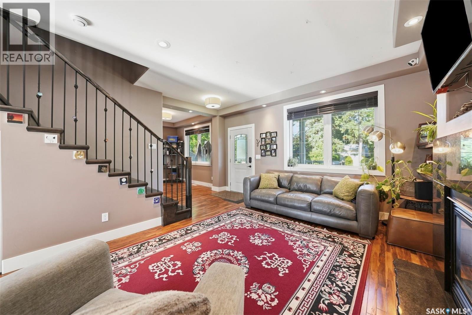 2218 St Andrews AVENUE - 6