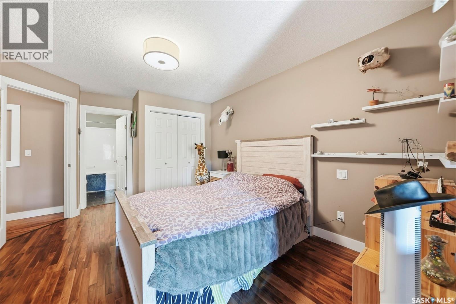 2218 St Andrews AVENUE - 26