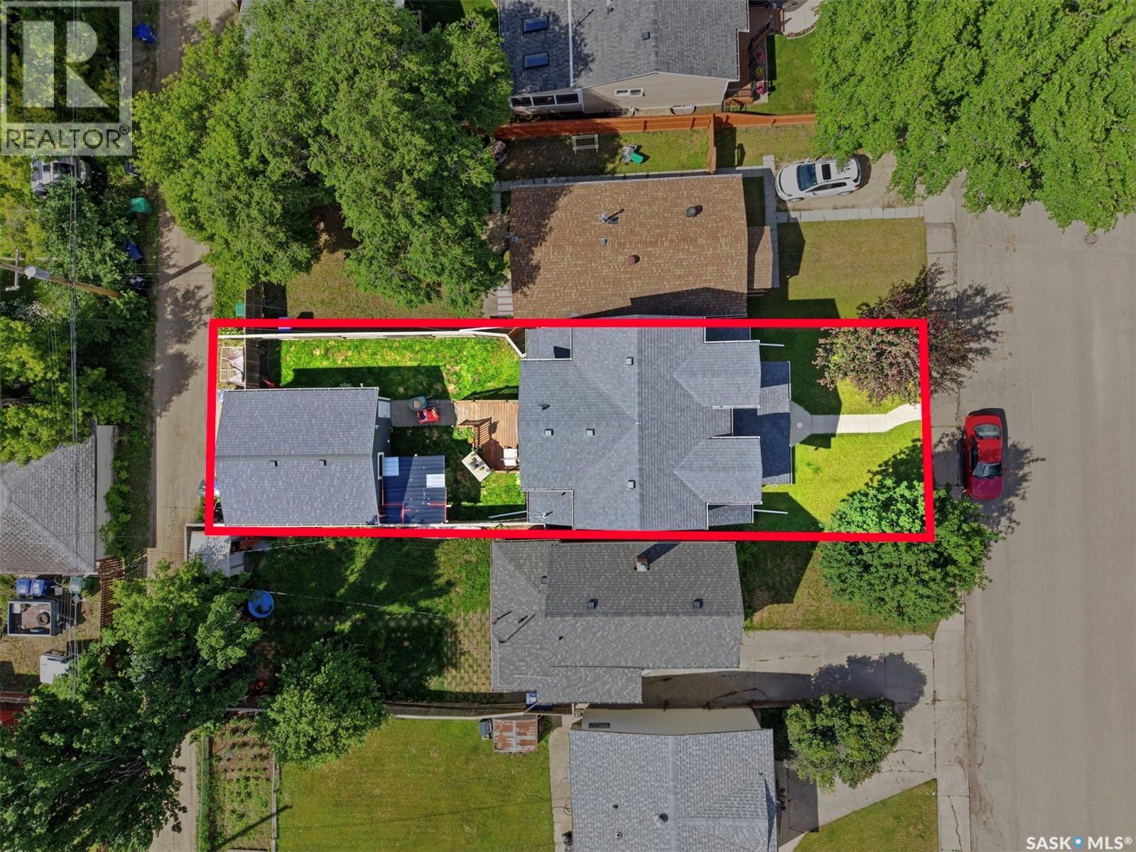 2218 St Andrews AVENUE - 54