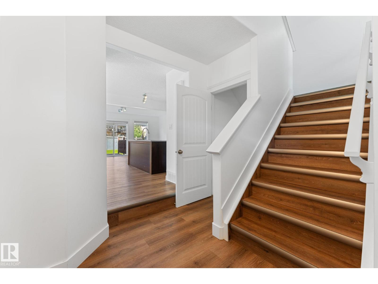5964 164 AV NW - 4