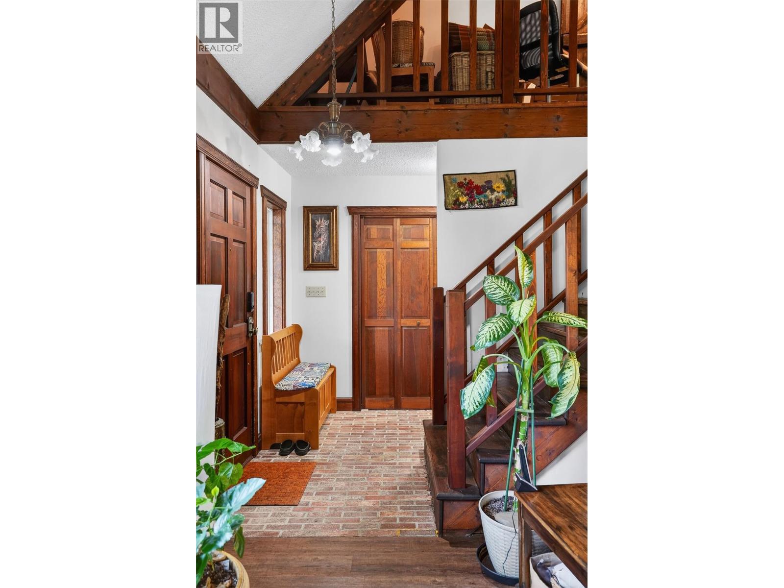 6119 PIPPERS Lane - 6