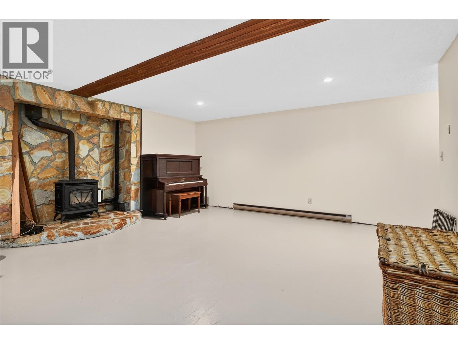 6119 PIPPERS Lane - 53