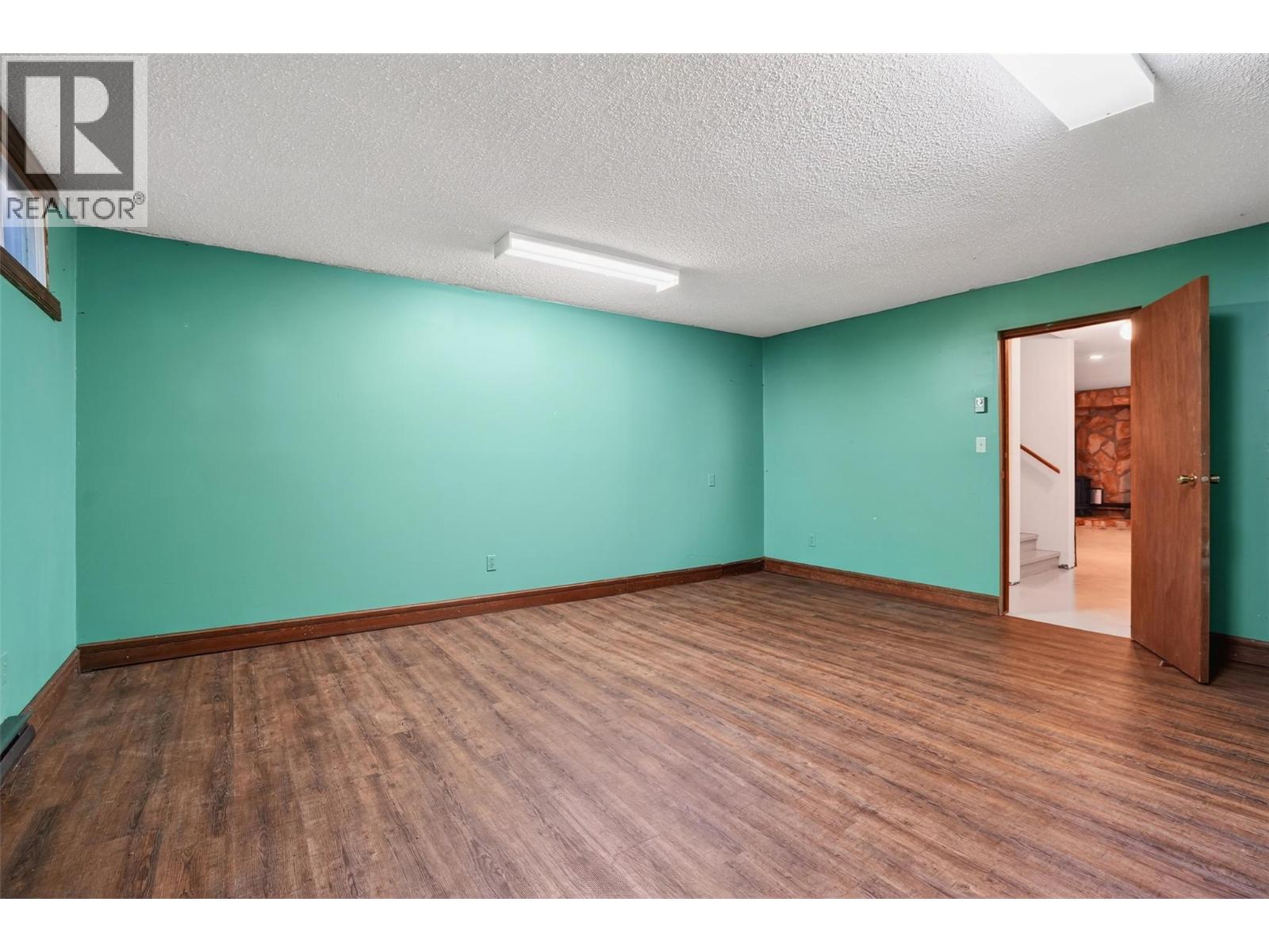 6119 PIPPERS Lane - 60