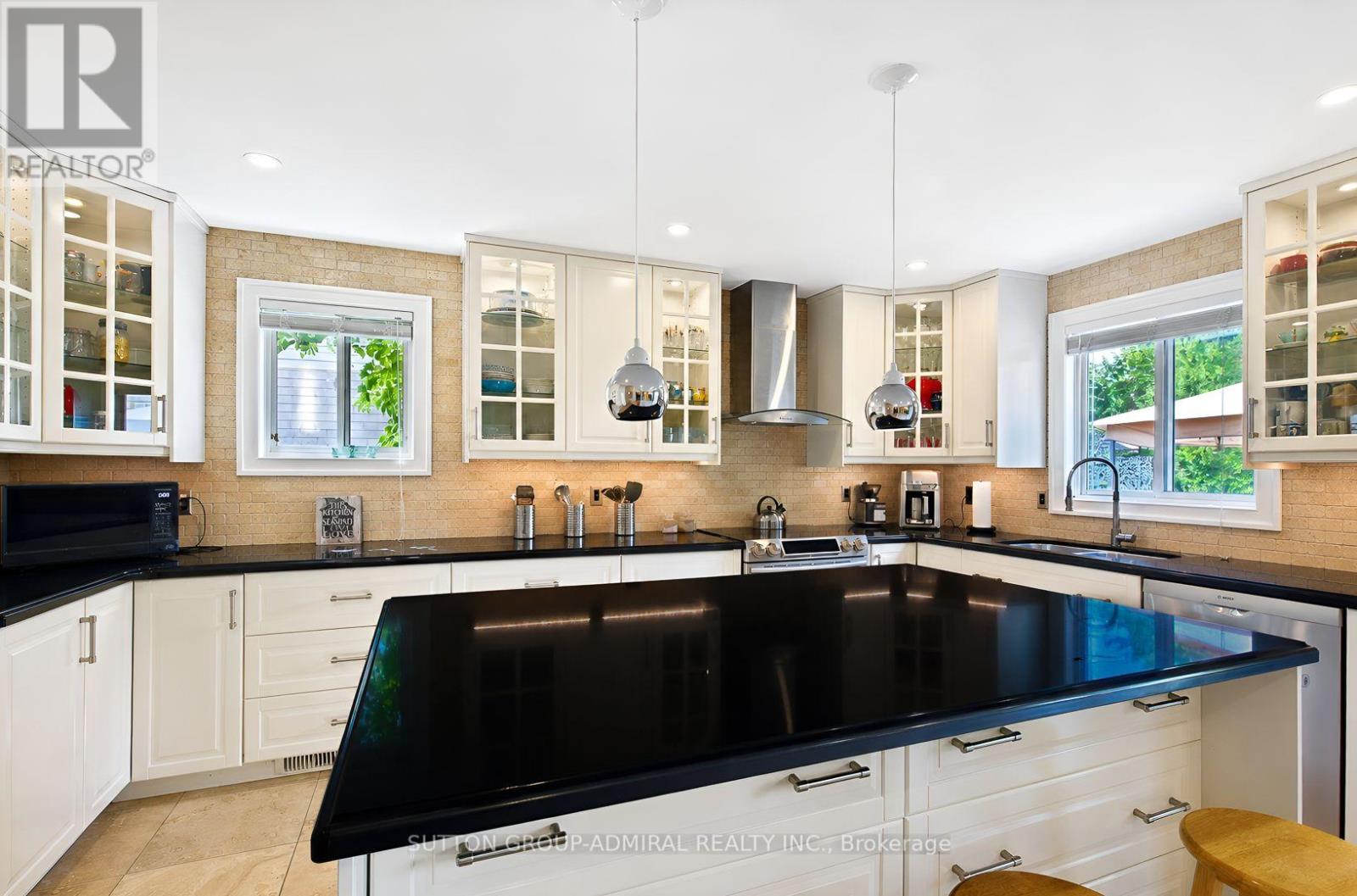 36 GEORGIAN MEADOWS DRIVE - 11