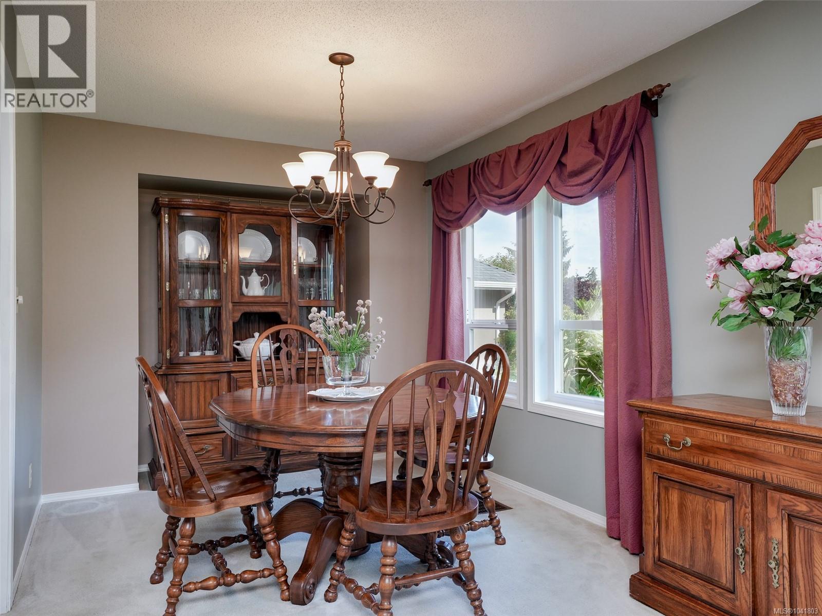 4813 Sunnygrove Pl, Saanich