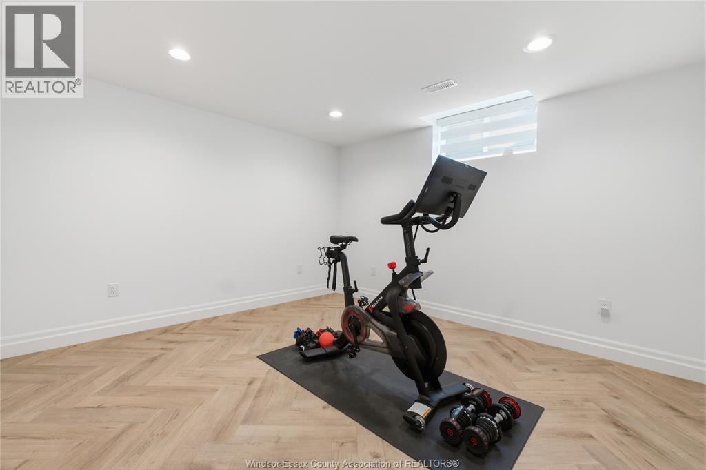 299 XAVIER CIRCLE - 32