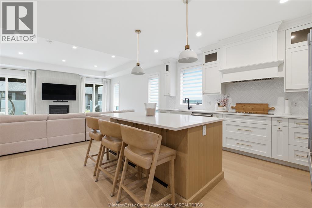 299 XAVIER CIRCLE - 7