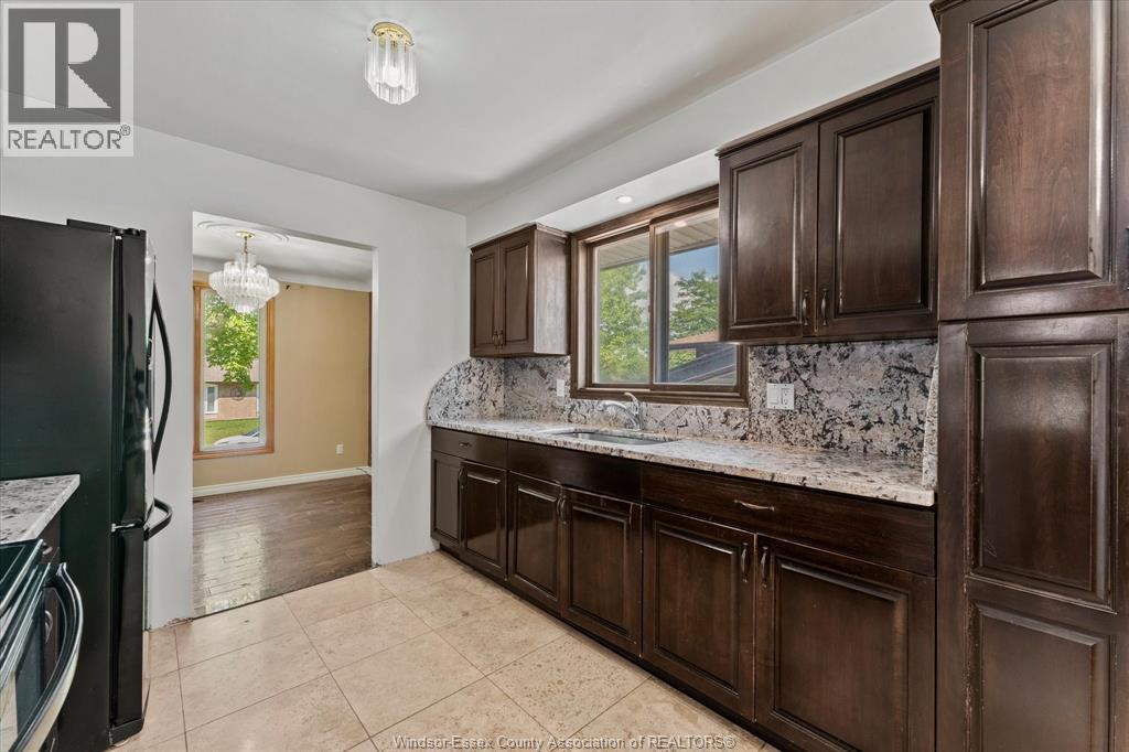 9688 CHESTNUT DRIVE - 15