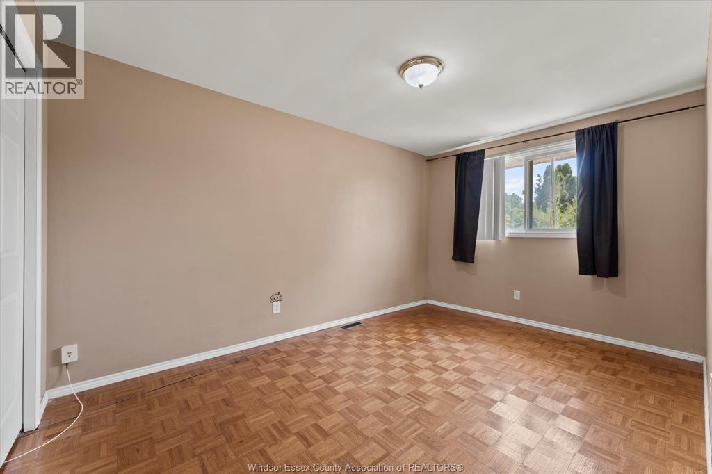 9688 CHESTNUT DRIVE - 17