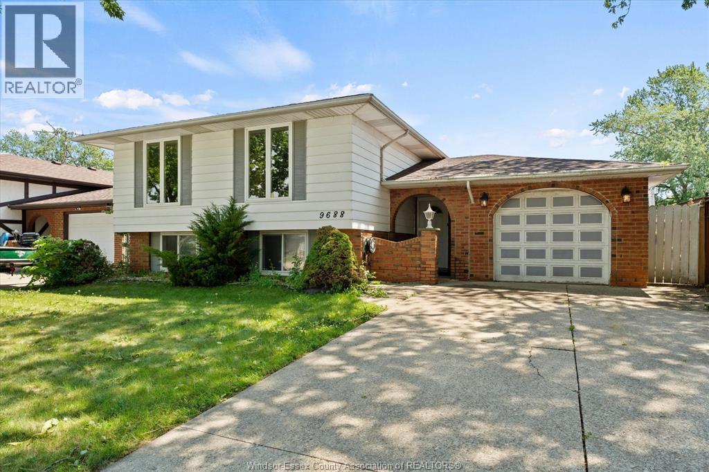 9688 CHESTNUT DRIVE - 3
