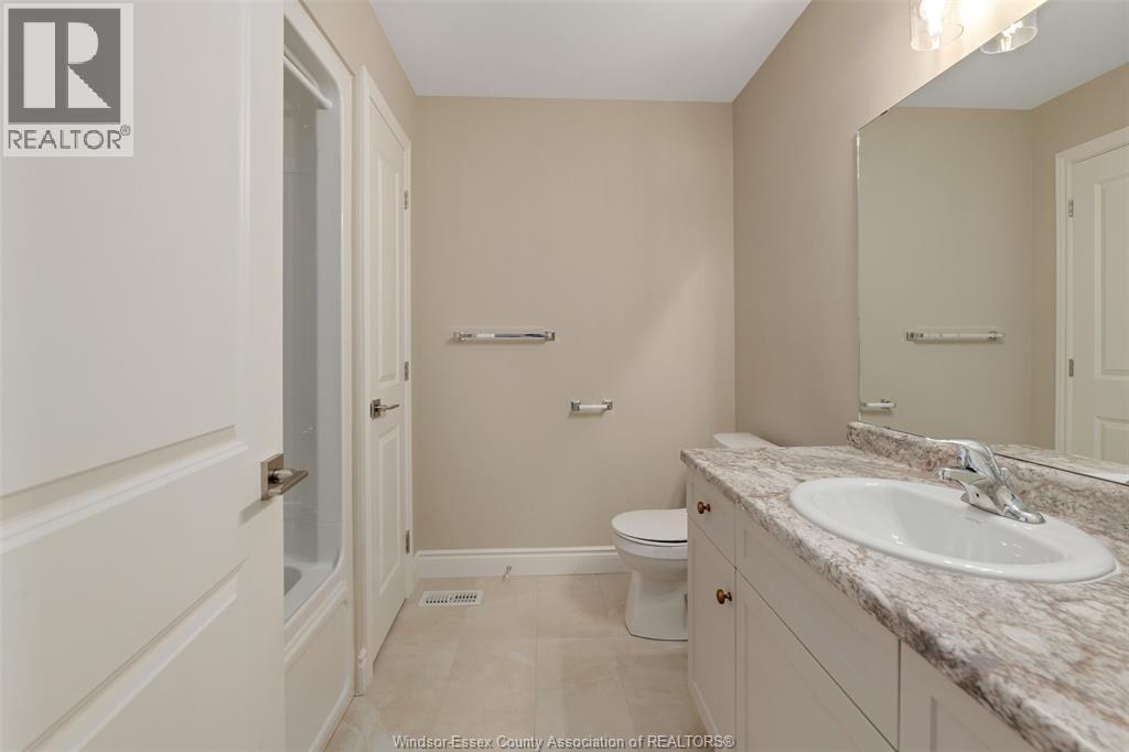 111 KINGSBRIDGE DRIVE - 23