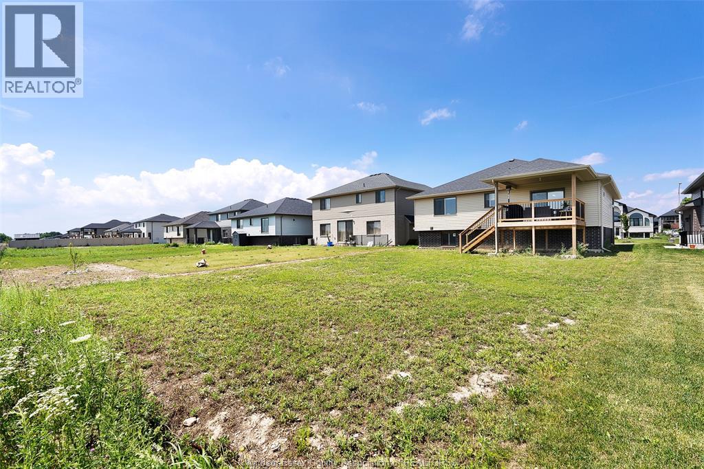 111 KINGSBRIDGE DRIVE - 26