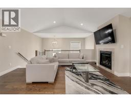 Living room/Fireplace - 111 Kingsbridge Drive, Amherstburg, ON N9V0G3 Photo 10