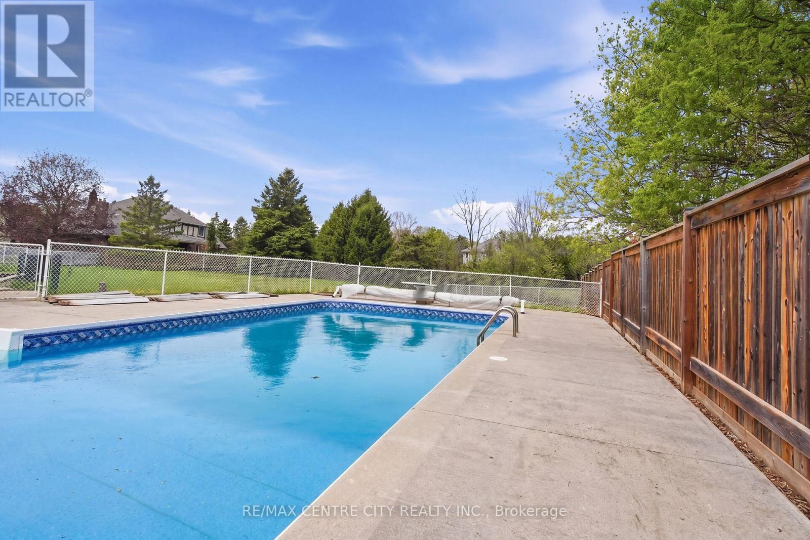 92 MILL STREET - 42