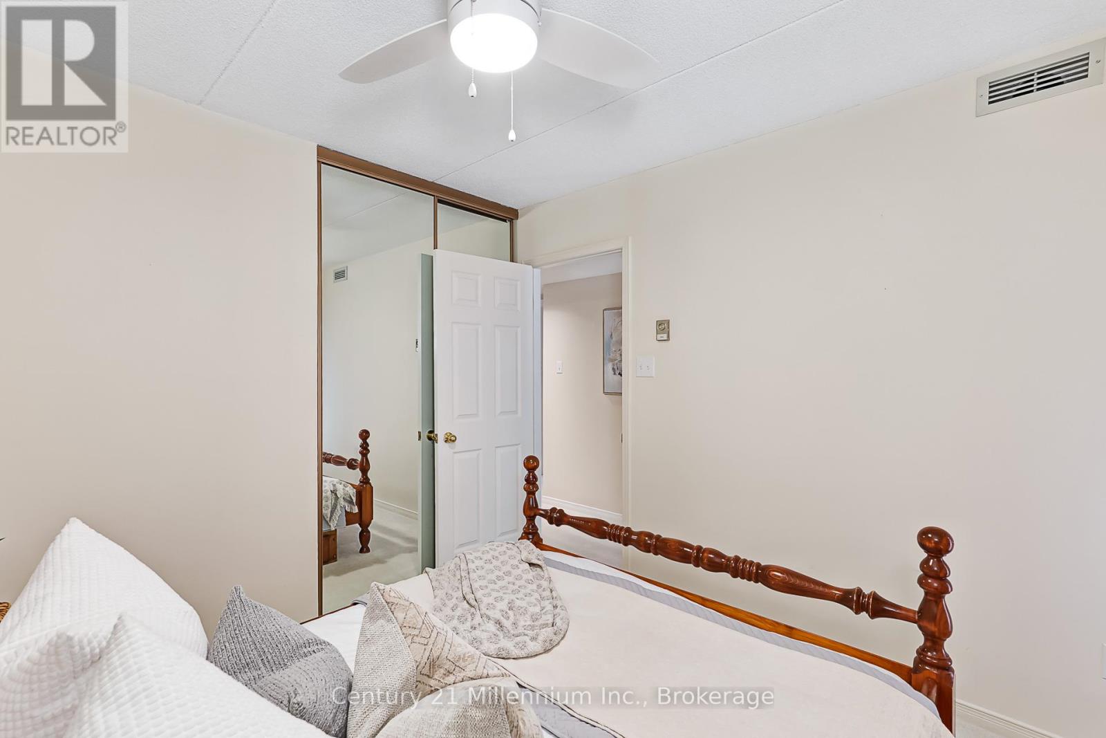 409 MARINERS WAY - 16