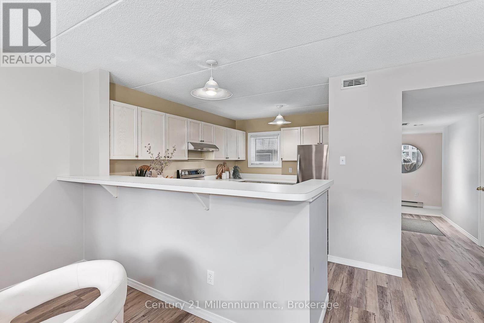 409 MARINERS WAY - 9
