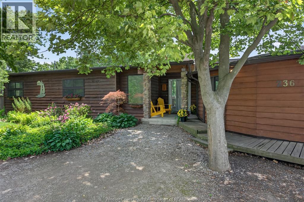 236 Deerbrook DRIVE - 1