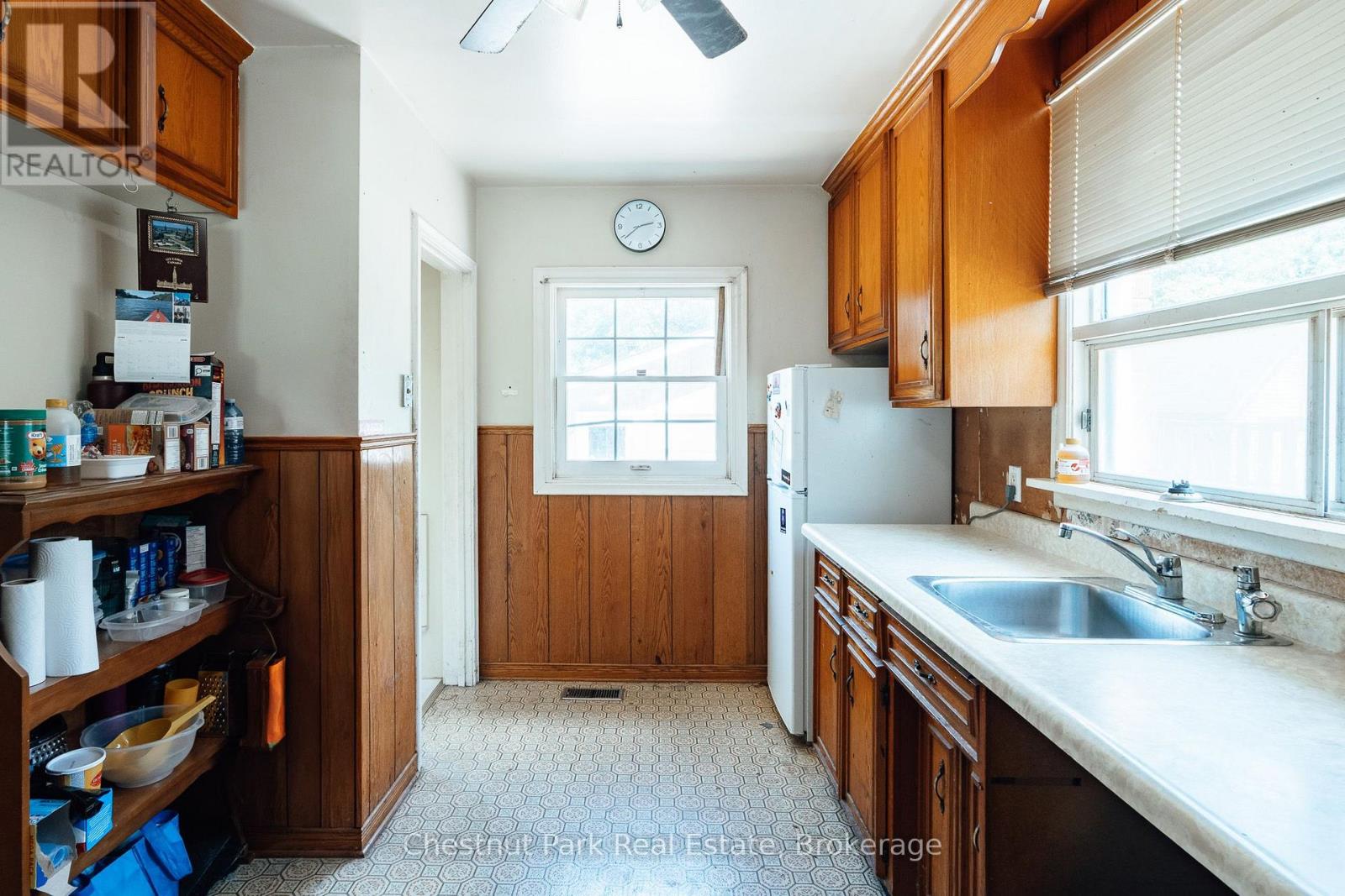 320 ST LEGER STREET - Image 9