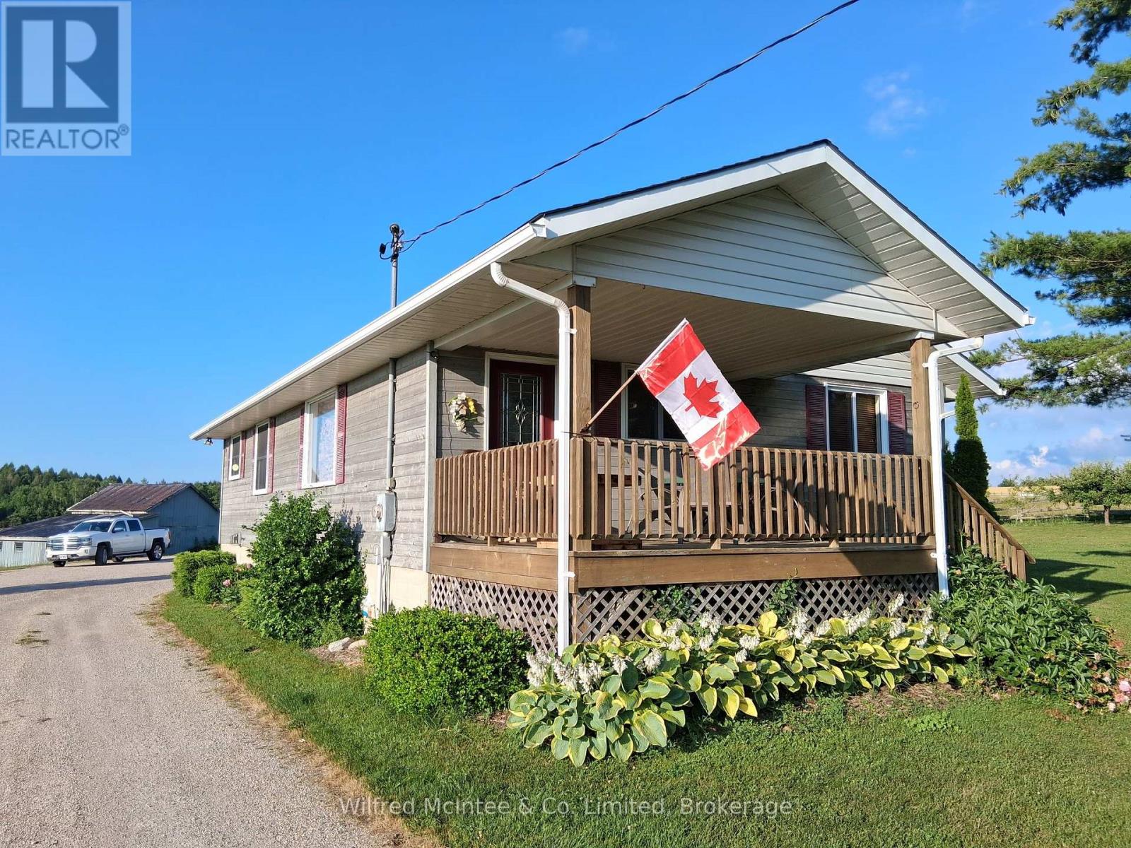 932 BRUCE 86 ROAD - 1