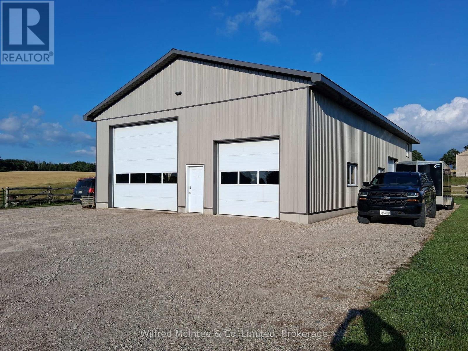 932 BRUCE 86 ROAD - 24