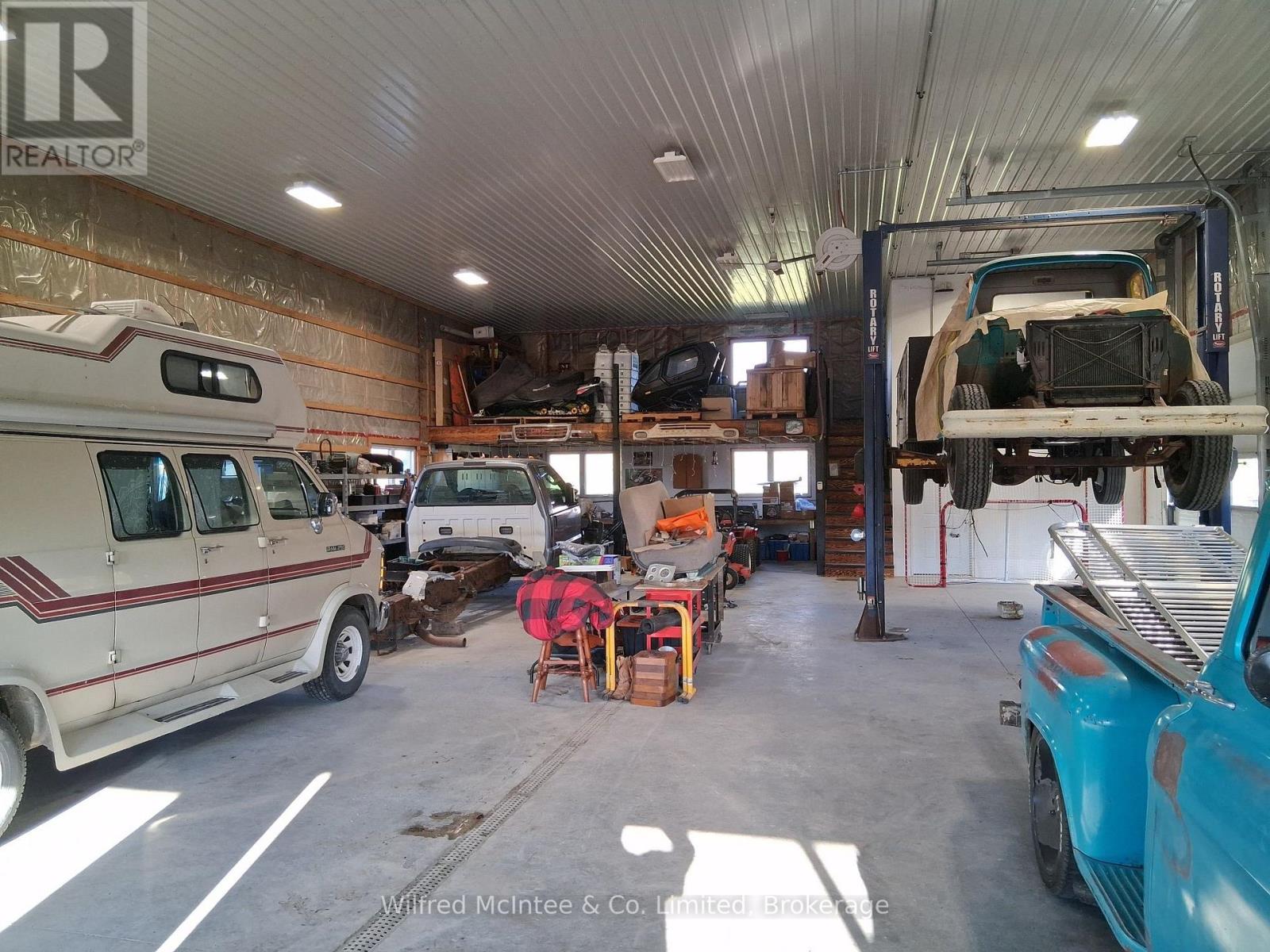 932 BRUCE 86 ROAD - 26