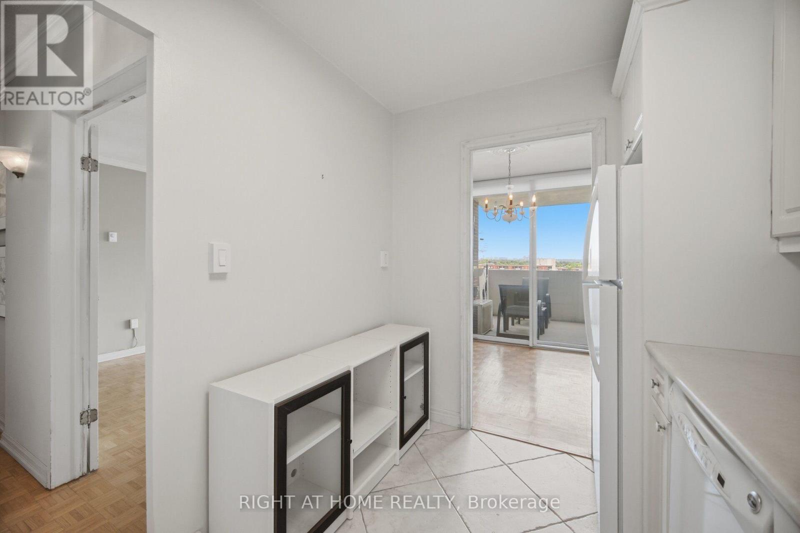 #1104 40 HOMEWOOD AVENUE - Image 23