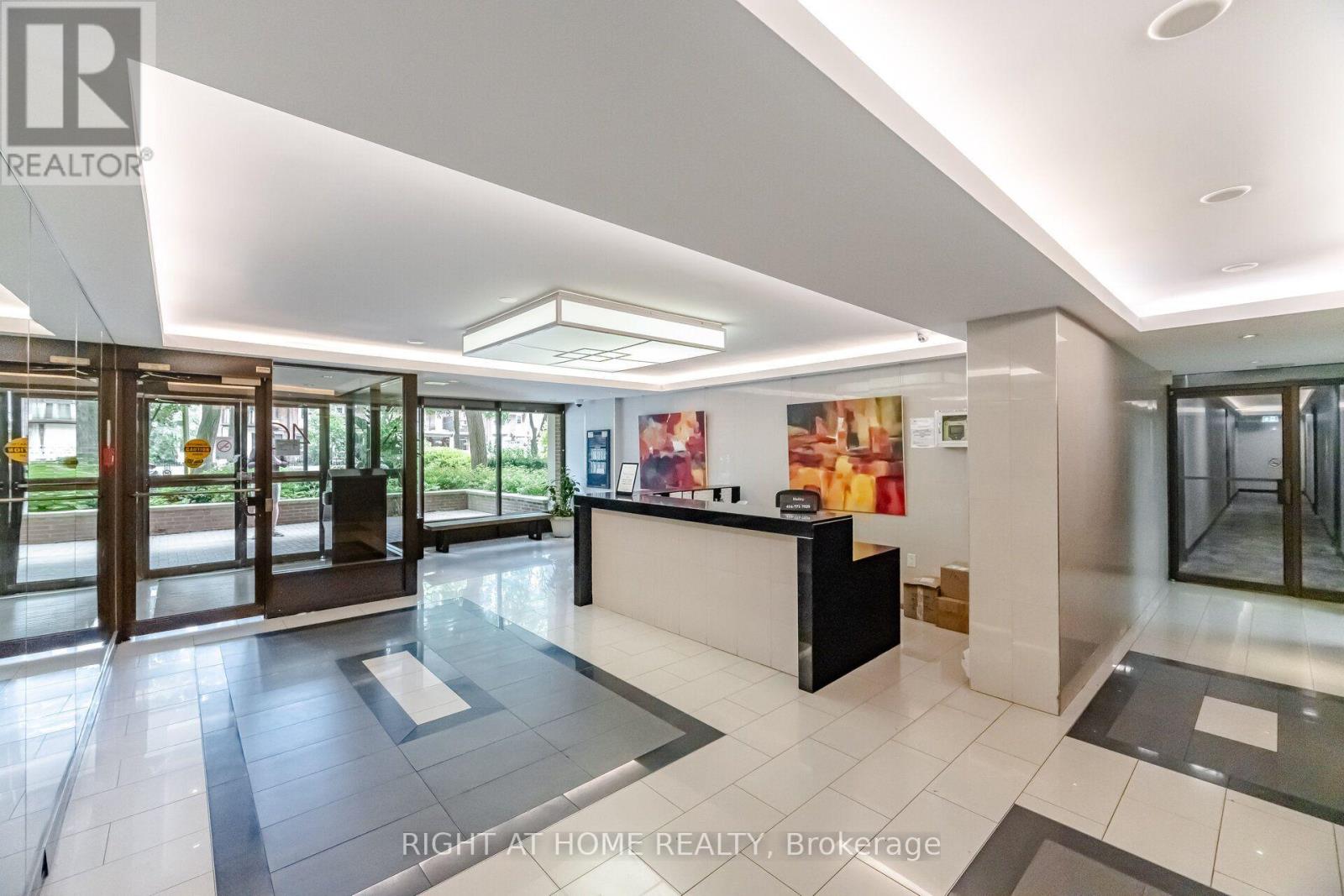 #1104 40 HOMEWOOD AVENUE - 5