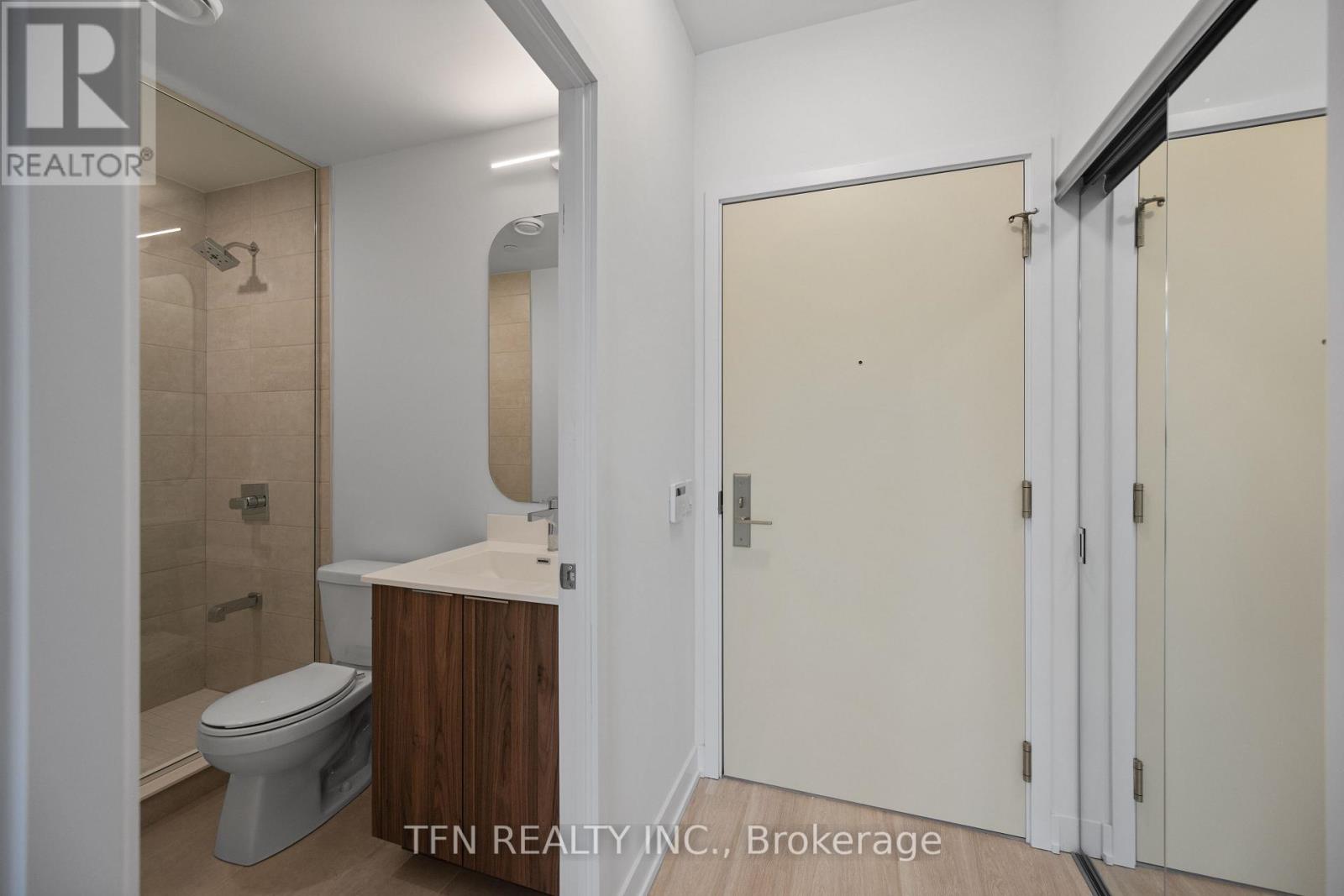 #504 15 RICHARDSON STREET - 10
