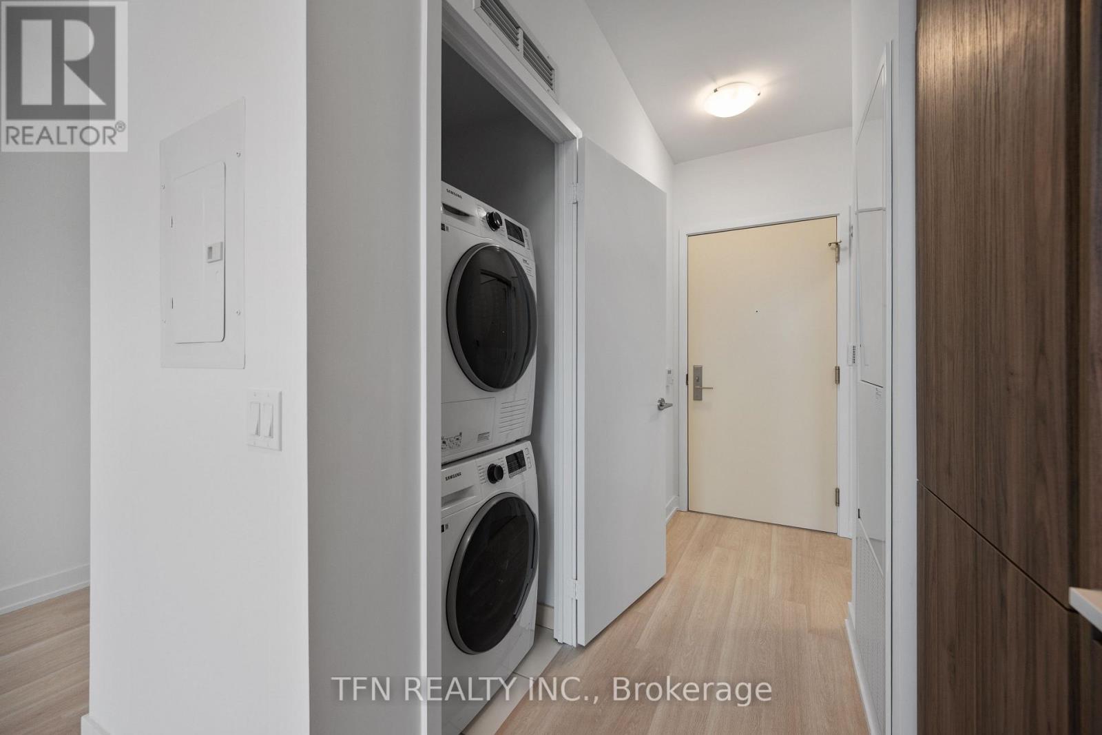 #504 15 RICHARDSON STREET - 9