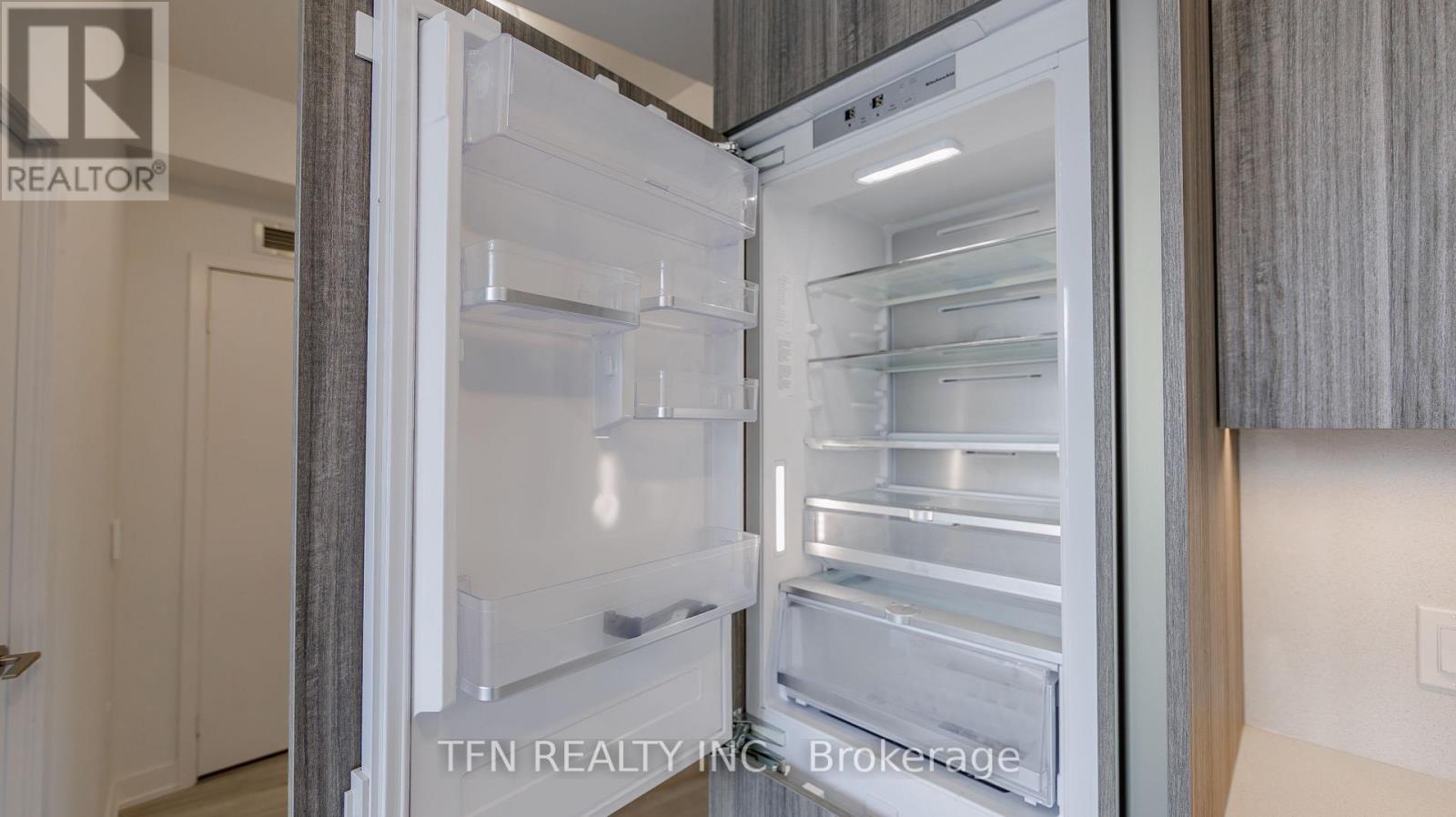 #801 15 RICHARDSON STREET - 9