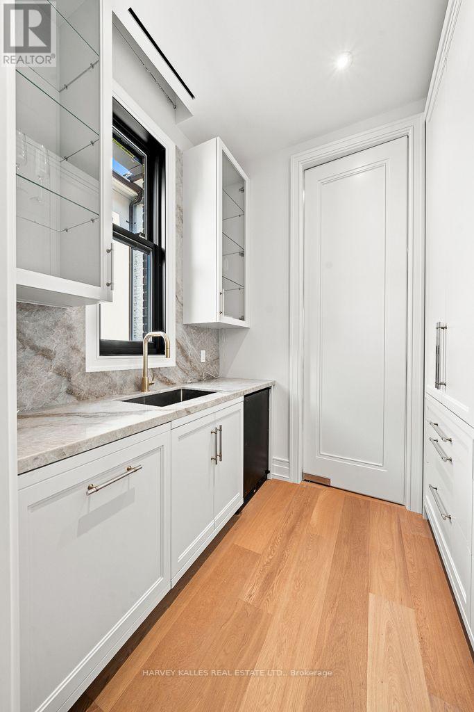204 FOREST HILL ROAD - 13