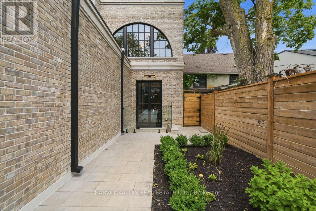 204 FOREST HILL ROAD - 48