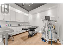 501 - 21 Camden Street, Toronto, ON M5V1V2 Photo 23