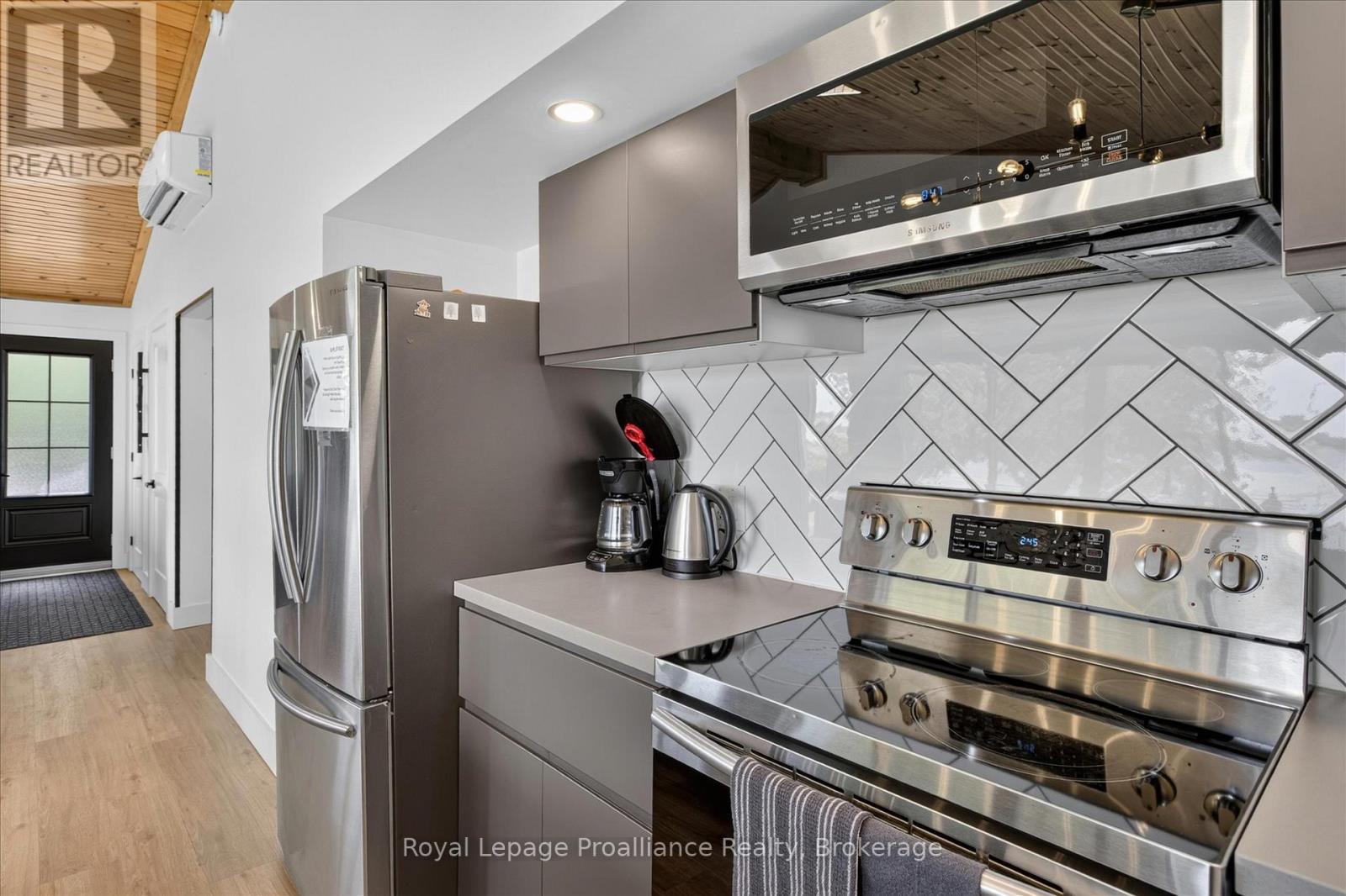 18 OSPREY ROAD - 16