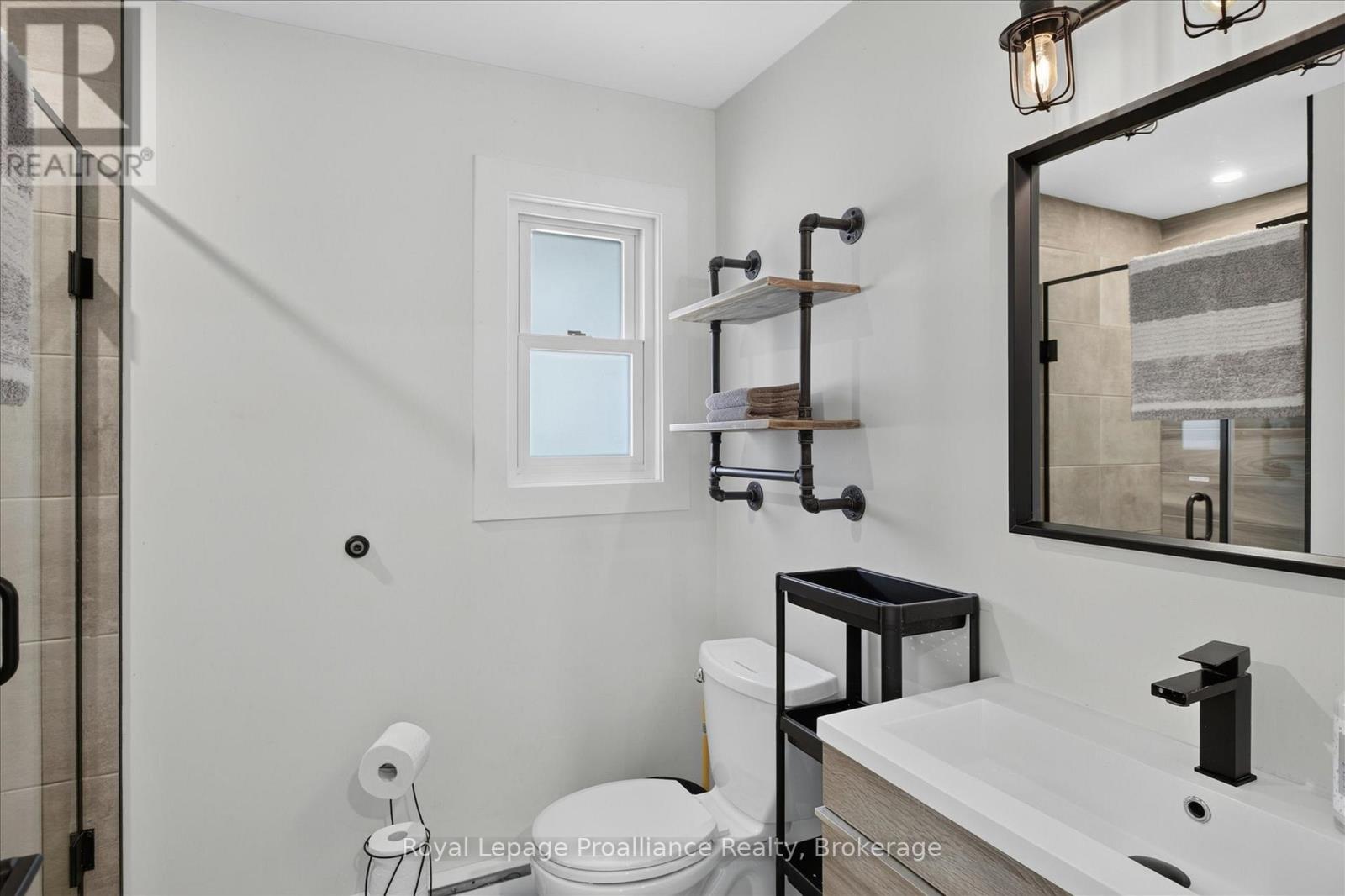 18 OSPREY ROAD - 20