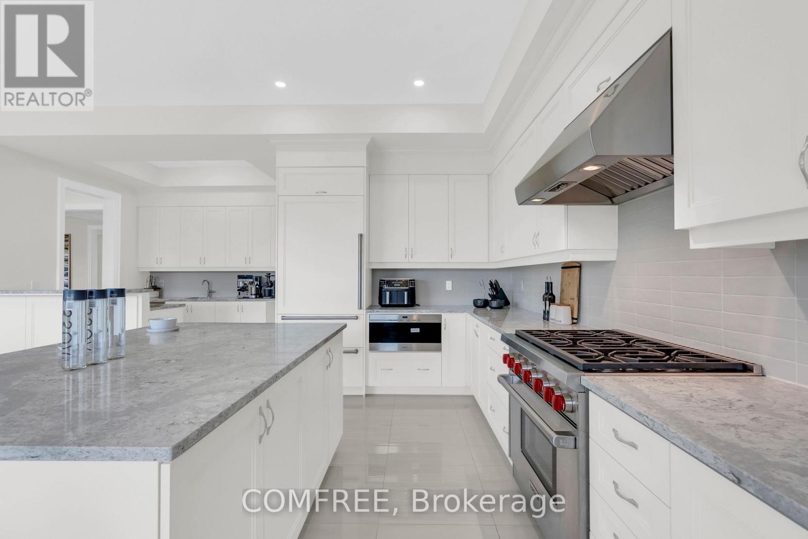 35 OGILVIE STREET - 17